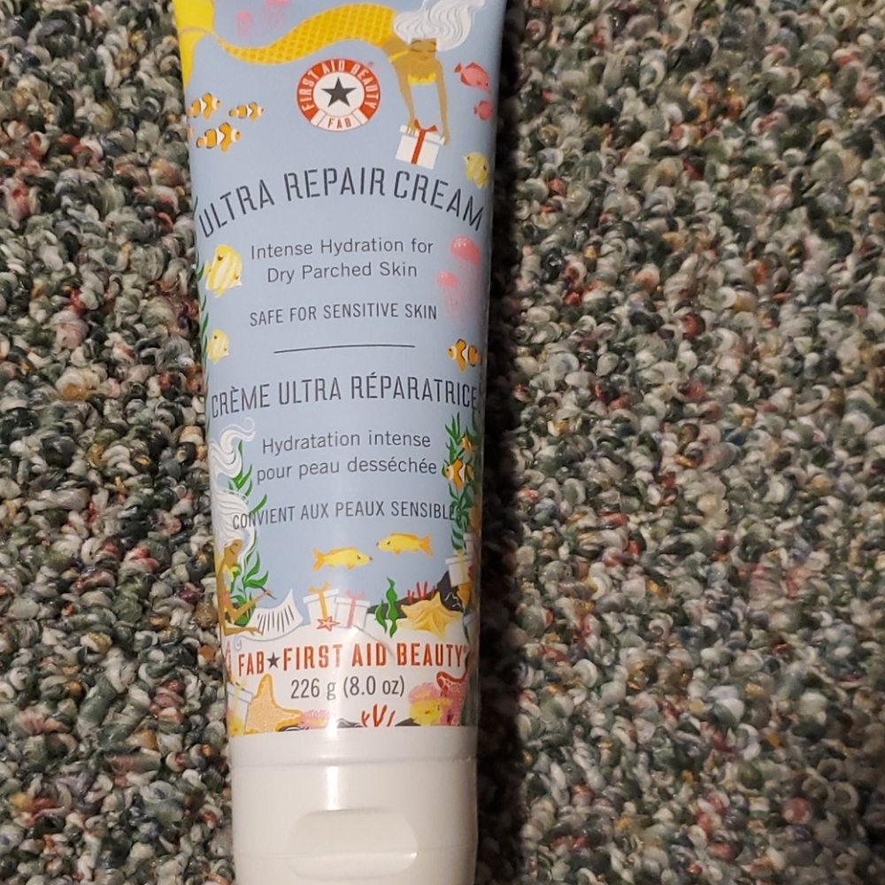 First aid beauty ulta repair cream